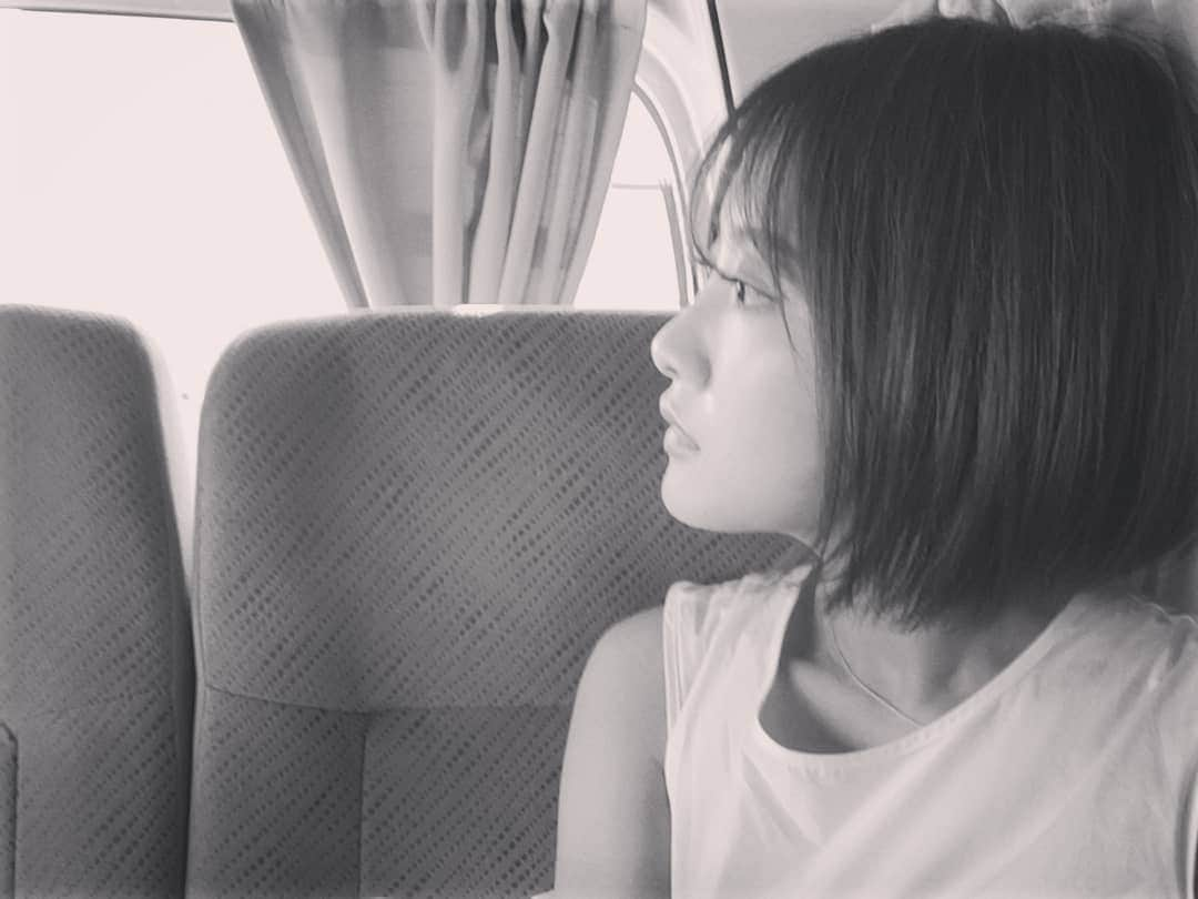 夏菜さんのインスタグラム写真 - (夏菜Instagram)「今日は実は朝4:30起きの日帰りで福岡にいました。 なんと福岡38℃超え。 あたま回らなくなってしもた🌀 みなさん、水分塩分補給して過ごしてね。」8月3日 21時19分 - natsuna_official