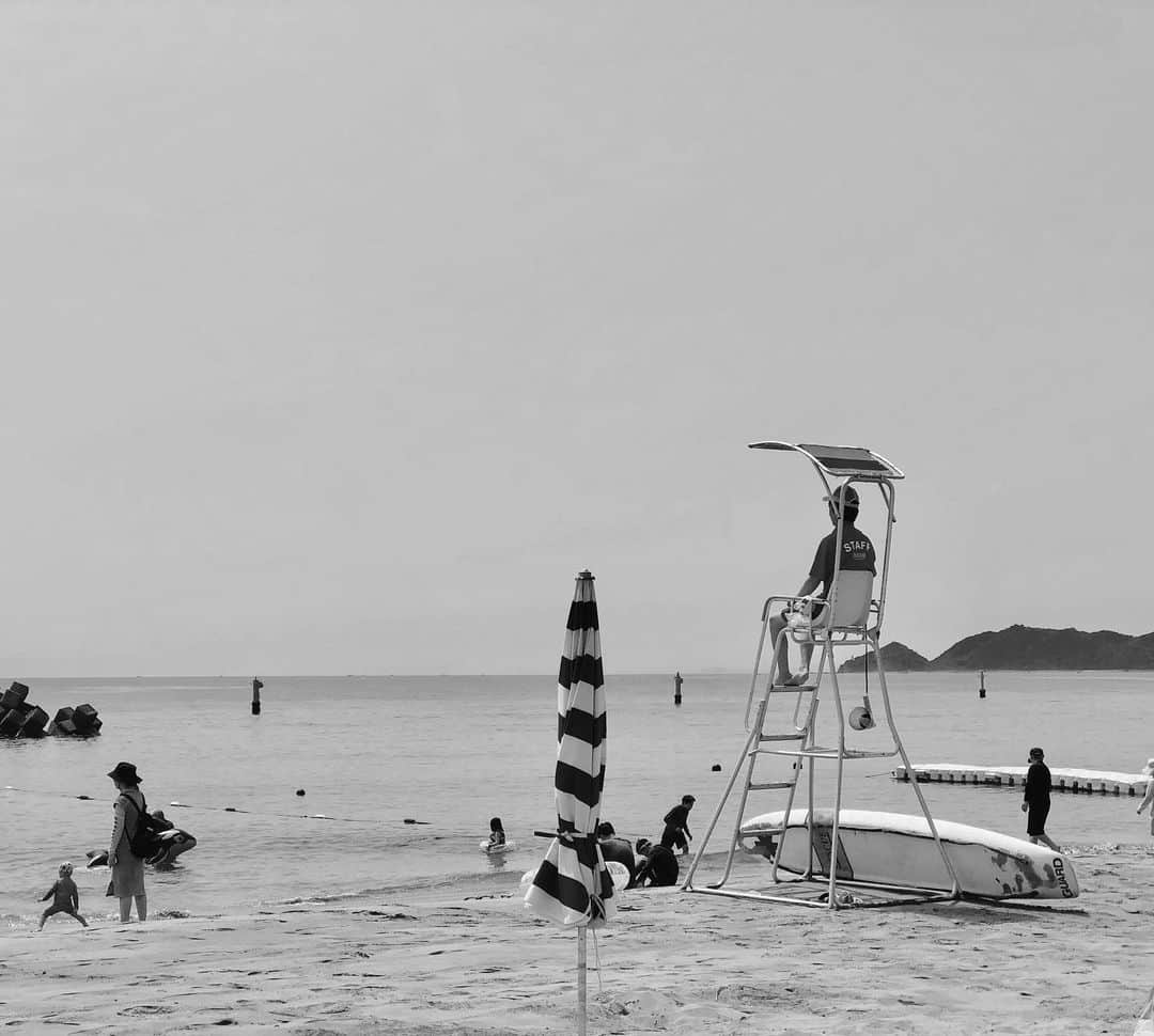 犬伏まりさんのインスタグラム写真 - (犬伏まりInstagram)「Naruto beach  #鳴門 #アオアヲナルトリゾート #sea #beach #tokushima #summer #2019 #海水浴」8月3日 12時56分 - bussymari