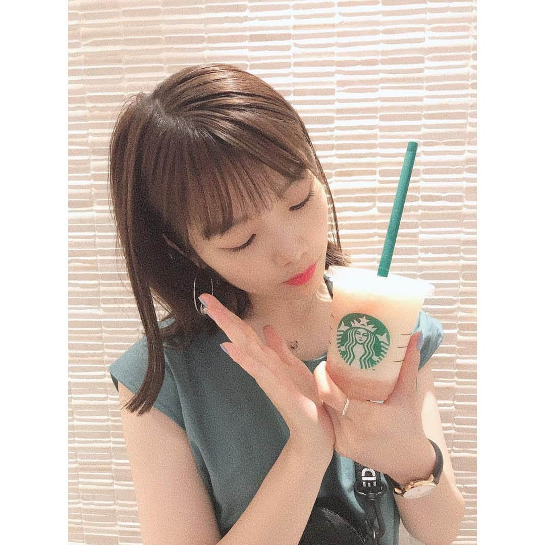 MOMOKAさんのインスタグラム写真 - (MOMOKAInstagram)「・ 今日から北海道よ🥳💖 この間ワンピースについての質問が多かったのですが、 緑のワンピースは#fredyrepit のものー！かわいいかわいい🐸💚 丈が最高〜、#milkfed のバッグもお気に入りです。🙆‍♀️ #🍑」8月3日 13時07分 - momoka_jewel