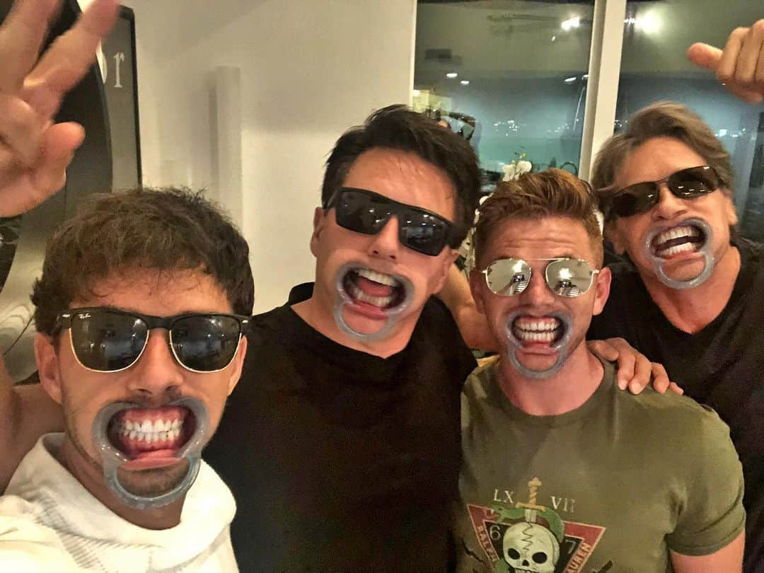 ジョン・バロウマンさんのインスタグラム写真 - (ジョン・バロウマンInstagram)「We are heading out on the town #weho #westhollywood #dontask jb」8月3日 13時15分 - johnscotbarrowman