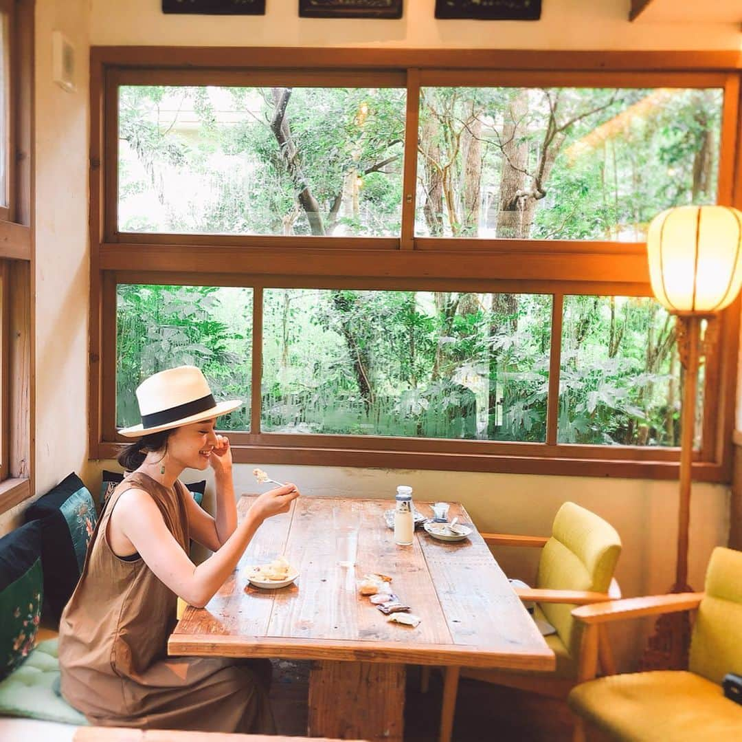 田中マヤさんのインスタグラム写真 - (田中マヤInstagram)「一泊で千葉県一宮市に行った時 お昼ご飯へ立ち寄ったお店 @fato.cafe ◾️fato. ・ 古民家のカフェで、 薬膳カレーや 地元の野菜プレートや もりもりの玄米ご飯。 ・ この日も暑かったから、 冷や汁がとても美味しかった✨✨ ・ #古民家カフェ #fato #千葉一宮 #一宮市 #ichinomiya #japan #japanesefood #yummy #love #lunch #셀스타그램 #셀피 #셀카 #일상 #데일리 #뷰티 #미용 #좋아요 #점심」8月3日 13時31分 - tanakamaya__official