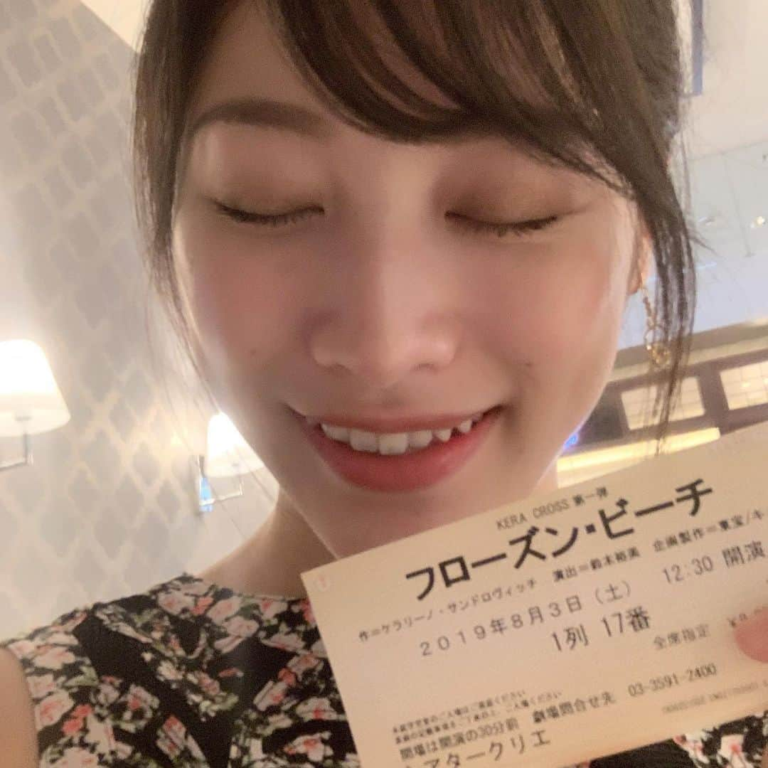 春原未来さんのインスタグラム写真 - (春原未来Instagram)「#フローズンビーチ #シアタークリエ 観てきました！色々思うことはあるけれど,#美肌 #美白 の #花乃ちゃん の #ビキニ姿 と衝撃的な発言を聞けて満足でした😏💓#長台詞 04人芝居！ありがとうございました😌🍀*゜ . それにしても今回は男性が多くてびっくりしたよ。これはとても良い事！！ #シャンテ で #宝塚雪組 のお衣装見てきて,いまは#ミッドタウン日比谷 の前の外のベンチでうだうだしています。今日は暑すぎず,なんだか気持ちいい。自然の風に当たってのんびりするの久しぶりだな。いい気分(*˘︶˘*) . 今夜,#tokyomidtownhibiya では#nhk #8K #スーパーハイビジョン の #花火大会 の #パブリックビューイング をやるみたいです。入場自由そして入場無料で,18時から！皆さんも是非ー❤ . #鈴木杏  #ブルゾンちえみ  #花乃まりあ  #シルビアグラブ #ケラリーノサンドロヴィッチ #観劇記録 . #グッドバイ も #2020 年に再演だって！#藤木直人 #ソニン #生瀬勝久」8月3日 15時34分 - sunohara_miki