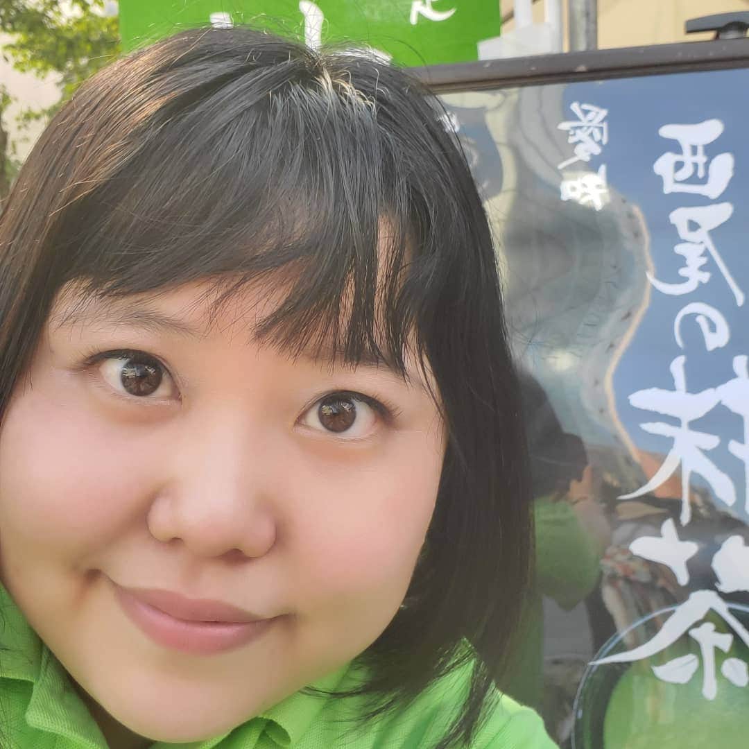 信江勇のインスタグラム：「#ゆかたで銀ぶら  この後16時からアップル横で冷抹茶くばりまーす( ≧∀≦)ノ」
