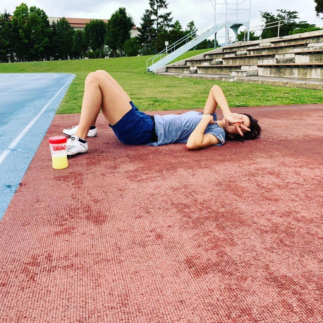 木村文子さんのインスタグラム写真 - (木村文子Instagram)「Training Camp🏃‍♀️☀️ 北斗市の皆さま、関西実業団陸上連盟の皆さま、夏合宿に参加させていただきありがとうございました🙇‍♀️おかげでとても良い練習が積めました✨✨ 暑い日が続いておりますが…頑張ります💪  #summer #training #camp #hokkaido #hakodate #hokutoshi #edion  #北海道のご飯は最高でした😋 #みんなでBBQ🍖 #みんなで練習はやっぱり楽しい  #梅ちゃんはほっき貝好き❤️」8月3日 16時08分 - kimura.ayako