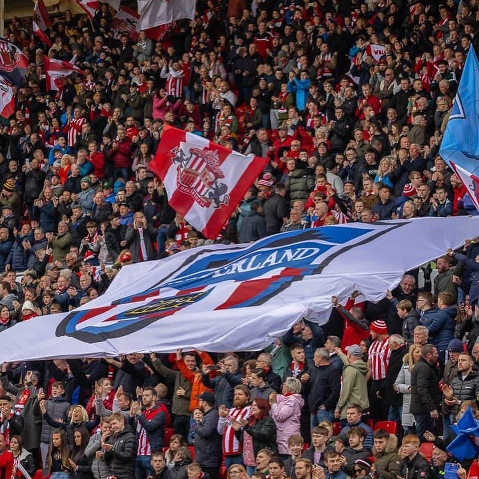 サンダーランドAFCさんのインスタグラム写真 - (サンダーランドAFCInstagram)「It all starts here. 🔴⚪️ Ha'way The Lads!  #SAFC #OneClubOurClub」8月3日 16時20分 - sunderlandafcofficial