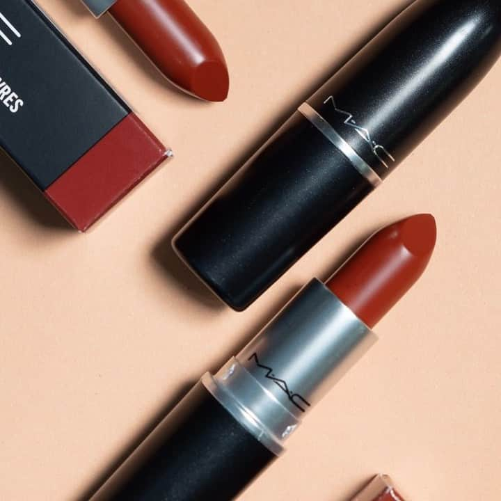 M•A•C Cosmetics Franceさんのインスタグラム写真 - (M•A•C Cosmetics FranceInstagram)「M·A·C - MARRAKESH 💄  Et si vous ne deviez prendre qu'un seul rouge à lèvres dans votre valise... quel rouge à lèvres choisiriez-vous ? 😉  Teinte : "Marrakesh"  Crédit photo : @_okmua @maccosmeticsthailand #maccosmetics #maccosmeticsfrance #maclipstick #lipstick #macmarrakesh」8月3日 17時00分 - maccosmeticsfrance