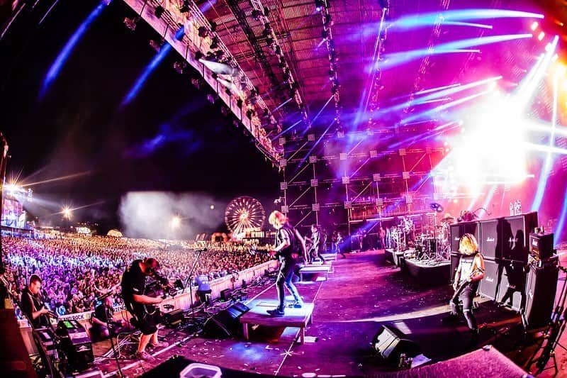 Tatsuya Amanoさんのインスタグラム写真 - (Tatsuya AmanoInstagram)「Pol’and’Rock FESTIVAL 2019🇵🇱﻿ ﻿ I had so many many many great experiences!!﻿ Love you guys🖤 See you next time🤘🏻﻿ ﻿ キャリア過去最大規模のフェス。﻿ 魂のビートを刻んできました🥁🔥﻿ ﻿ Photo by @cazrowaoki」8月3日 17時39分 - tatsucrossfaith