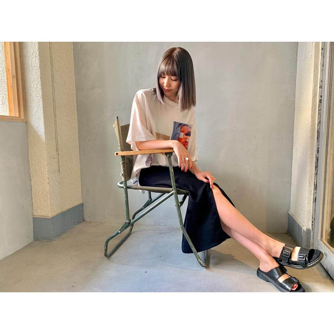 西脇彩華さんのインスタグラム写真 - (西脇彩華Instagram)「#OOTD 😎😎 お気に入りシャツ👚✨ ・ #ガスヴァンサントみたいに蒼い  #SLY #drmartens #emgrp ・ #outfit #fashion」8月3日 18時58分 - chapon_930