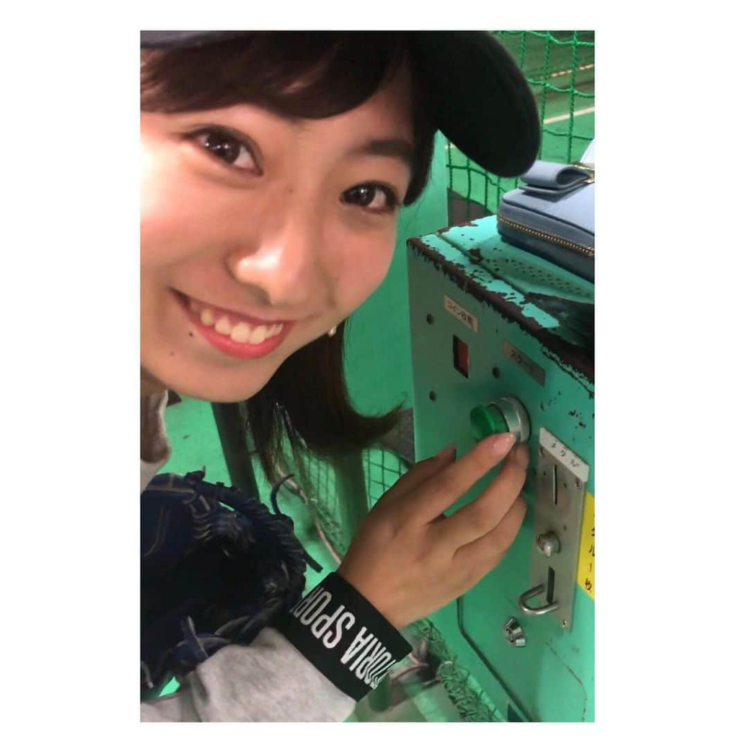 白戸ゆめのさんのインスタグラム写真 - (白戸ゆめのInstagram)「🏟 . 甲子園組み合わせが決定しましたね💫 . 高松商  ９日(金)15:30〜 学芸館  10日(土)13:00〜 . みんなで応援しましょう📣❤️ . 白戸は県大会の取材で 想像以上に日焼けをしました😂 毎日会社でも友達にも 日焼けしすぎと言われております。笑 . でも、甲子園が終わるまでは 日焼けを気にせず！全力疾走するつもりです🙋‍♀️ どうか少しずつ黒くなっていっても 温かい目で見守ってください🙈 . 最近行けてないから そろそろバッティングセンター行きたいな。 . #夏 #高校野球 #甲子園 #101回目の夏 #岡山 #学芸館 #香川  #高商 #がんばれ #バーチャル高校野球 #リポート #日焼け #野球」8月3日 19時15分 - yumeno.s_