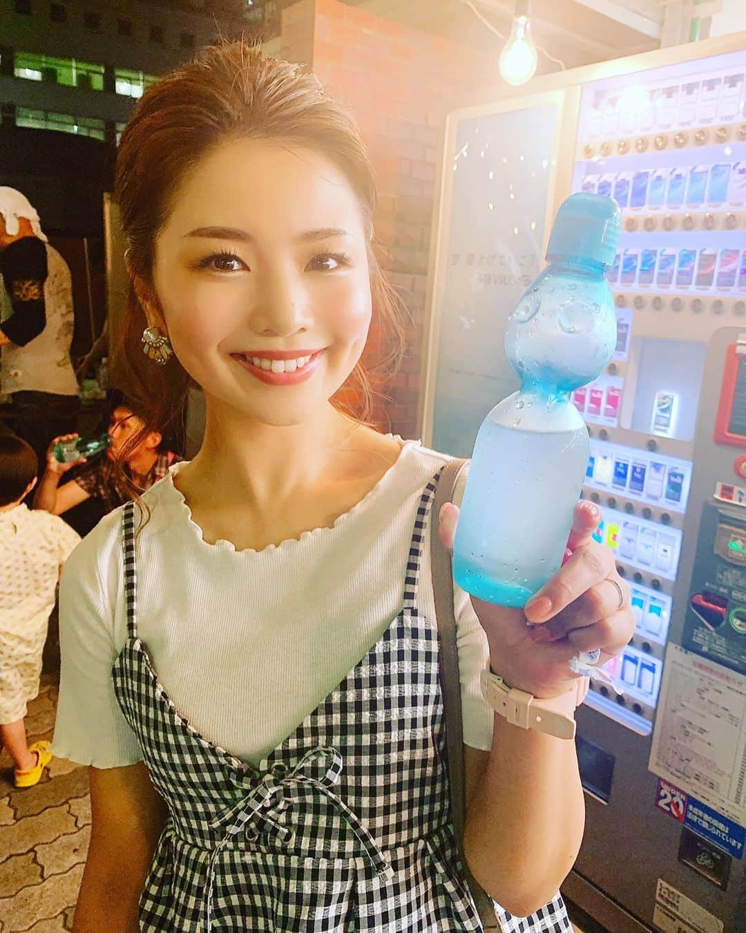 大槻有沙さんのインスタグラム写真 - (大槻有沙Instagram)「まつりだ🍉！ 夏満喫中〜☀️ ・ #静岡  #駅南銀座 #祭り #うっちーさん撮影 #ラムネ #夏だ #SBSテレビ #SBSラジオ #静岡放送 #鉄崎幹人のWASABI #WASABI #アナウンサー #大槻有沙 #follow #followme」8月3日 19時40分 - arisa_otsuki