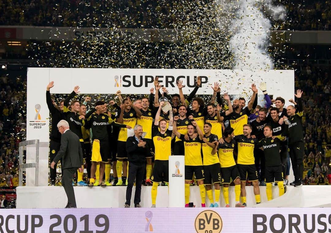 ボルシア・ドルトムントさんのインスタグラム写真 - (ボルシア・ドルトムントInstagram)「👀 Eyes on the prize 🏆 #bvbfcb #bvb #supercup2019 #bvb09 #borussiadortmund #fcbayern #dortmund #signalidunapark #matchday」8月4日 6時16分 - bvb09