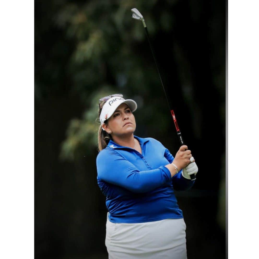リセット・サラスのインスタグラム：「We're fighting🔷.... @aigwomensbritishopen  @pingtour  @antiguasportswear  @puresilkshave  @gmadofficial」