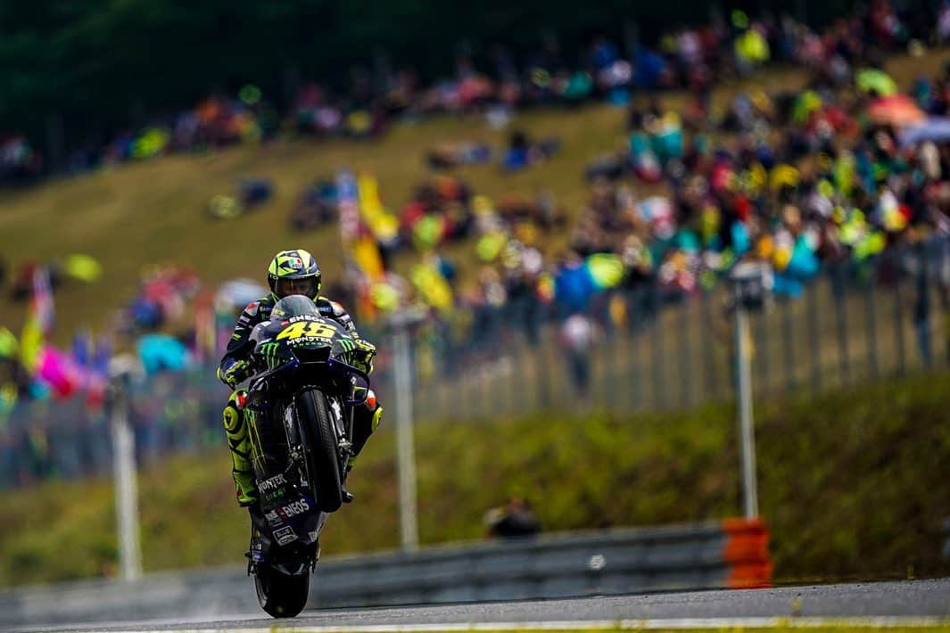 バレンティーノ・ロッシさんのインスタグラム写真 - (バレンティーノ・ロッシInstagram)「Brno Circuit,Czech republic Saturday,official practice 📸 @falex79 @gigisoldano @jesusrobledo」8月4日 6時35分 - valeyellow46