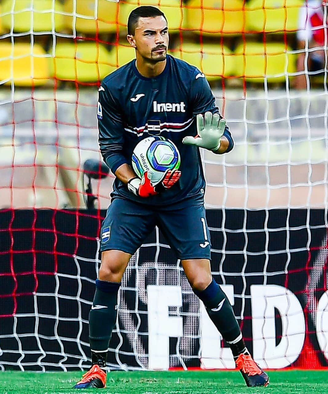 エミリオ・アウデロのインスタグラム：「Monaco-Sampdoria 👍🏼 #preseason #philippepleincup #friendly #goodvibes #forzasamp」