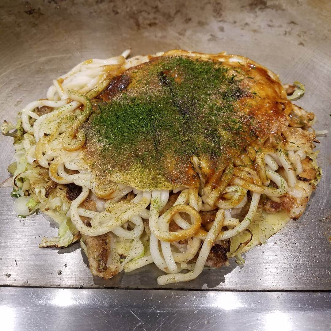 田畑竜介さんのインスタグラム写真 - (田畑竜介Instagram)「お好み焼き😋  ここはやっぱり旨い✨  #広島市 #薬研堀八昌」8月3日 22時24分 - tabacchi_rkb