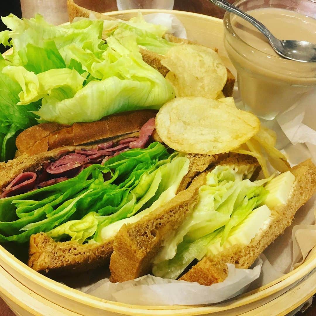 倉橋友和のグルメインスタ