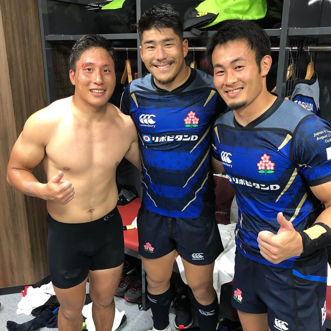 福岡堅樹さんのインスタグラム写真 - (福岡堅樹Instagram)「vsトンガ🇹🇴41-7で勝利！ 出場時間は短かったけど、良いトライでJAPANの勝利に貢献できてよかった！ 応援ありがとうございました！ #BKのリザーブたちと #先発のルーミートクと」8月3日 22時42分 - kenki11