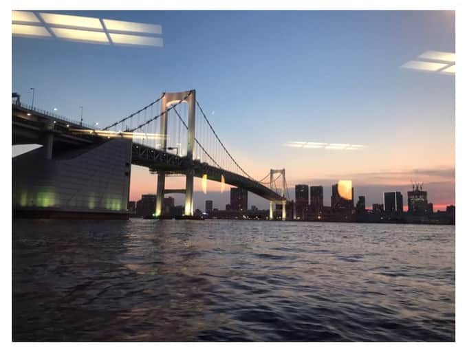 原田佳奈さんのインスタグラム写真 - (原田佳奈Instagram)「・ ・  屋形船で夏を満喫🛥  もうかれこれ20年近い付き合いになる@matsushita_megumi  付き合ってくれてありがとう☺️💕 #屋形船 #夏着物 #暑いよ #けど見た目は涼しげ #毎年恒例の #夏イベント」8月3日 22時46分 - kanaharada1211