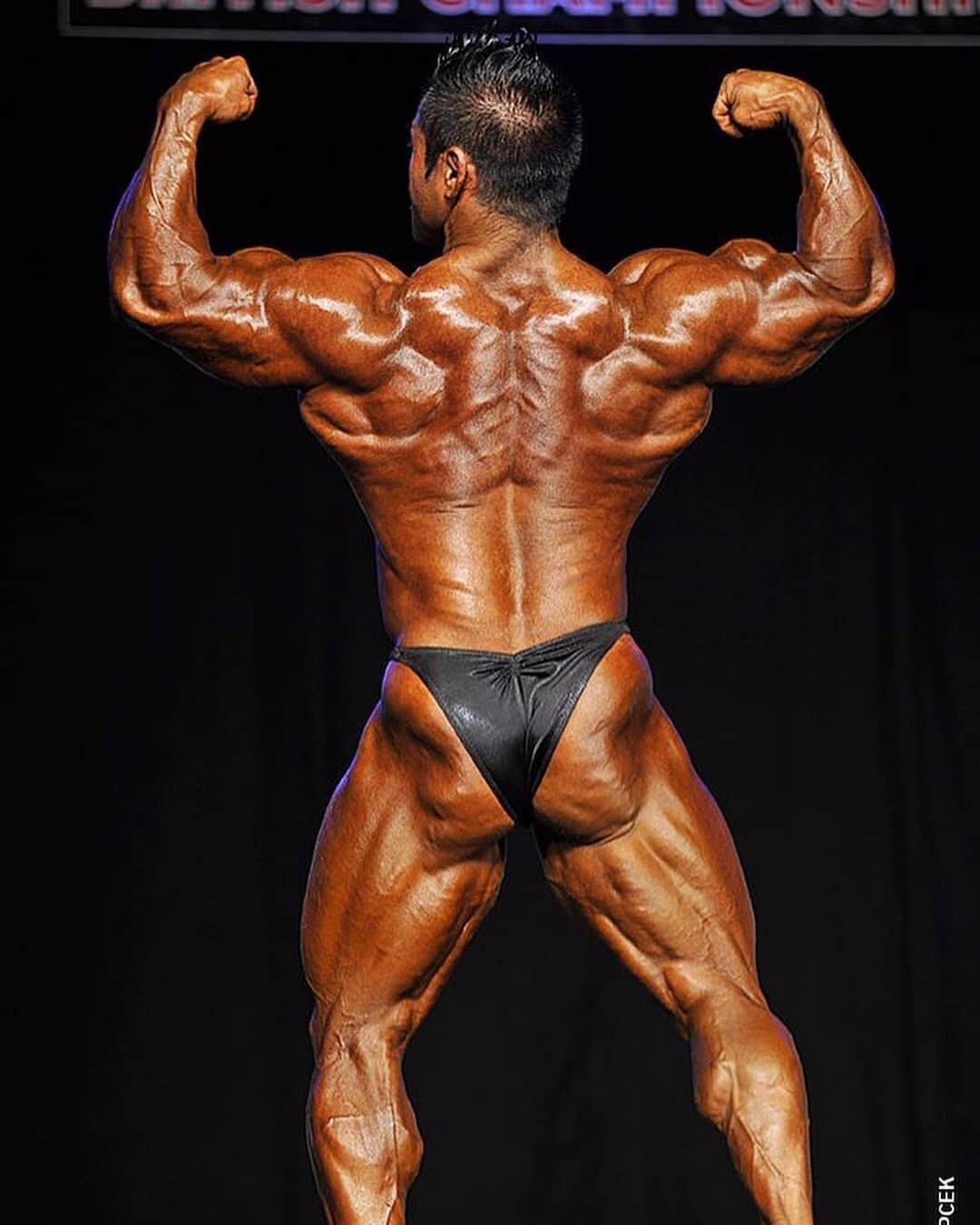 Hidetada Yamagishiさんのインスタグラム写真 - (Hidetada YamagishiInstagram)「#Repost @respectbighide @get_reposter  Why 12th? Contest: 2012 IFBB British Grand Prix(12th)  #bodybuilding #bodybuildingmotivation #fitness #bodybuilder #ifbb #mrolympia #motivation #instagood #instagram #back #backlatspread #posing #training #muscle #huge #gaspari #hideyamagishi @gaspari @richgaspari @milossarcev  @iriskyle @hideyamagishi」8月3日 23時02分 - hideyamagishi