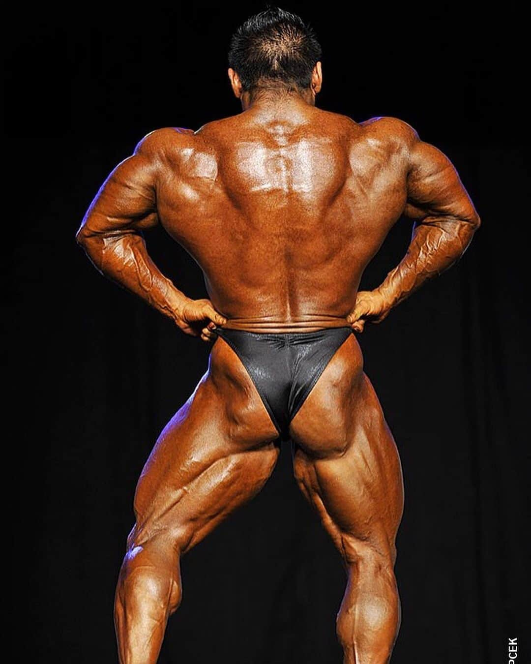 Hidetada Yamagishiさんのインスタグラム写真 - (Hidetada YamagishiInstagram)「#Repost @respectbighide @get_reposter  Why 12th? Contest: 2012 IFBB British Grand Prix(12th)  #bodybuilding #bodybuildingmotivation #fitness #bodybuilder #ifbb #mrolympia #motivation #instagood #instagram #back #backlatspread #posing #training #muscle #huge #gaspari #hideyamagishi @gaspari @richgaspari @milossarcev  @iriskyle @hideyamagishi」8月3日 23時02分 - hideyamagishi