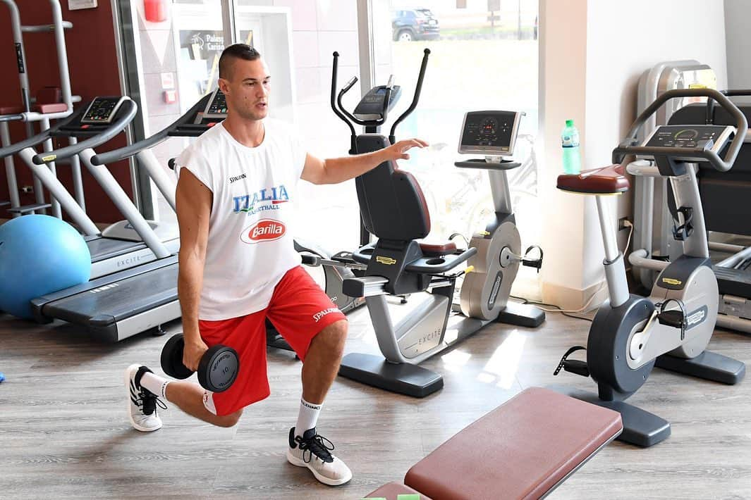 ダニーロ・ガリナリさんのインスタグラム写真 - (ダニーロ・ガリナリInstagram)「🏋️‍♀️💪 Back at it! 🇮🇹 #Italbasket #NothingButAzzurri」8月3日 23時17分 - danilogallogallinari