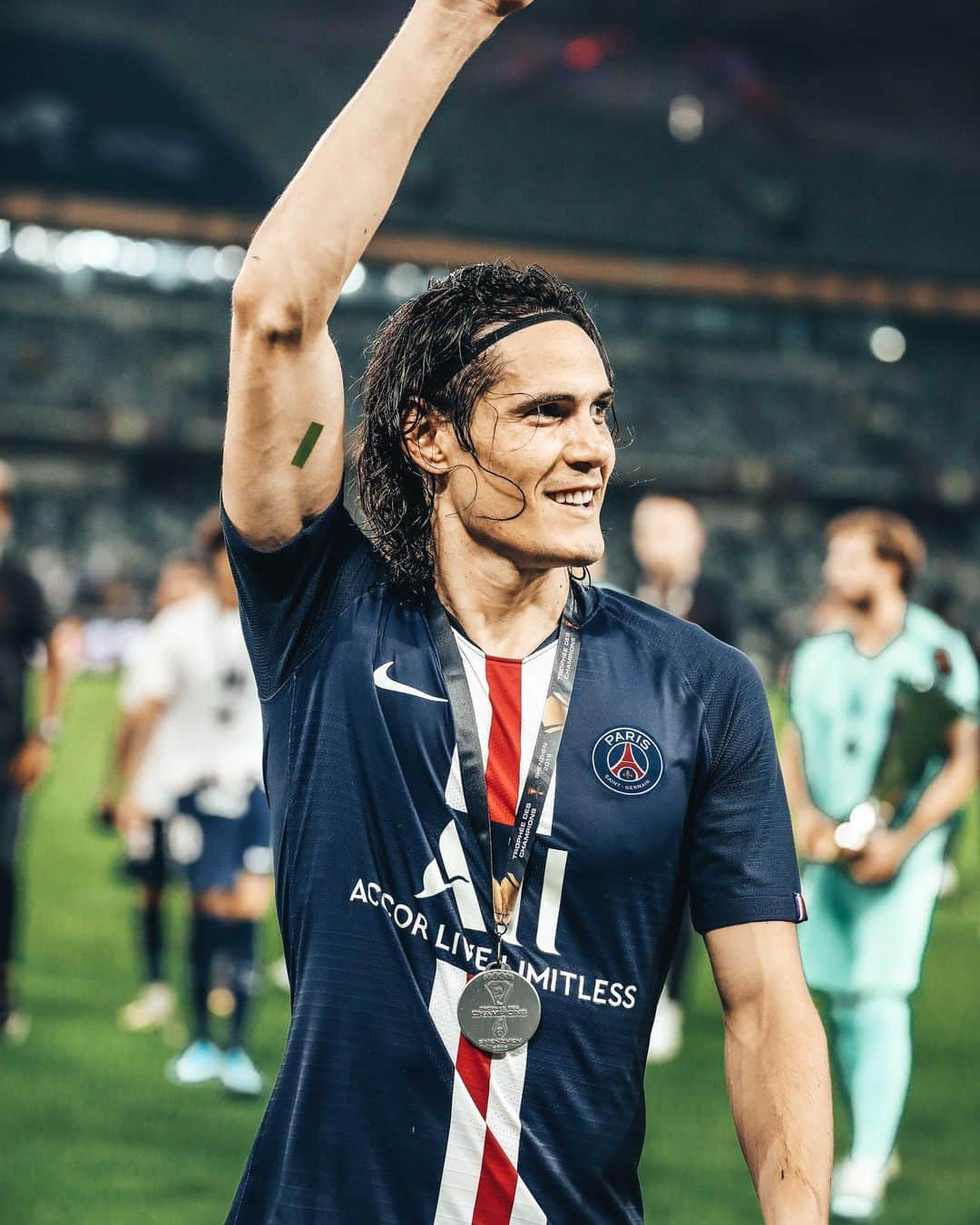 リーグ・アンさんのインスタグラム写真 - (リーグ・アンInstagram)「🏆 Un nouveau titre pour El matador 🇺🇾 avec le @psg ! . #TDC2019 #Paris #PSG #Cavani #Chine #Shenzhen」8月3日 23時40分 - ligue1ubereats