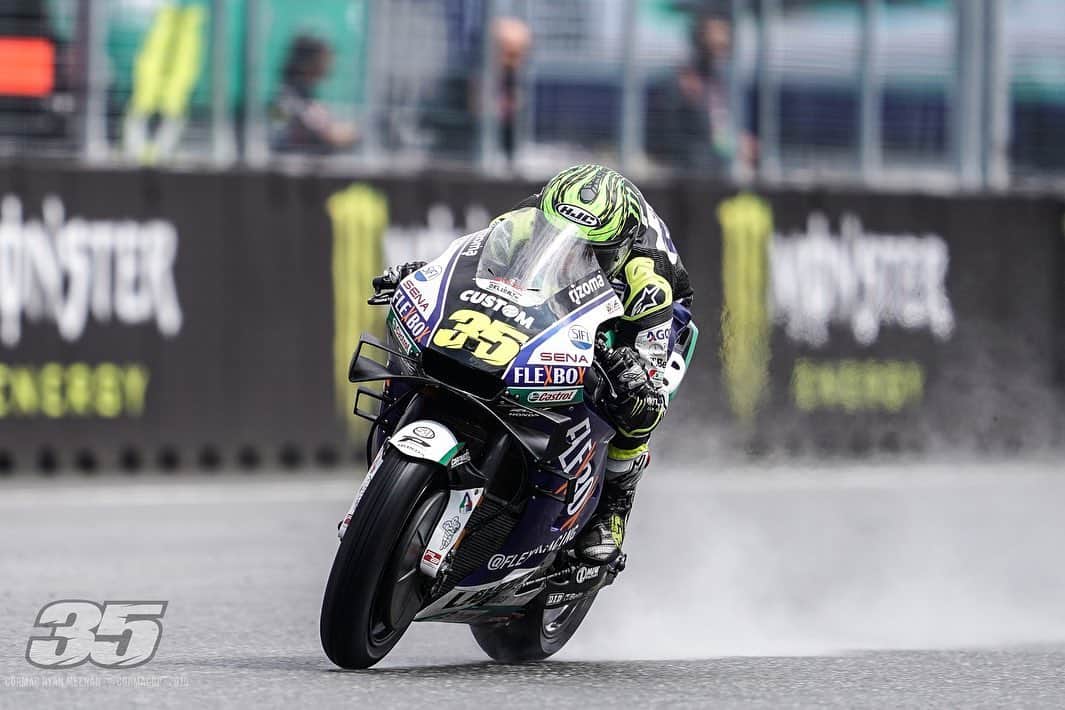 カル・クラッチローのインスタグラム：「Qualifying nightmare but can’t wait for race day here at the @monsterenergy GP of Brno …」