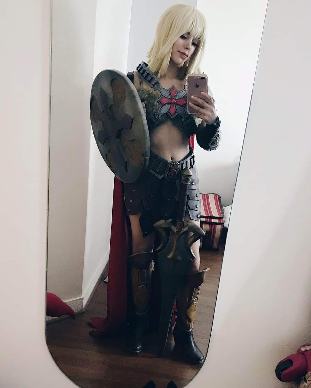 Nadya Antonさんのインスタグラム写真 - (Nadya AntonInstagram)「Por el poder de Grayskull! Nos vemos en la @unboxingtoycon como He-man! grupal va a ser a la 1pm en el area cosplay 👑 #heman #mastersoftheuniverse #unboxingtoyconvention2019 #grnderbender #nadyasonika」8月3日 23時54分 - nadyasonika