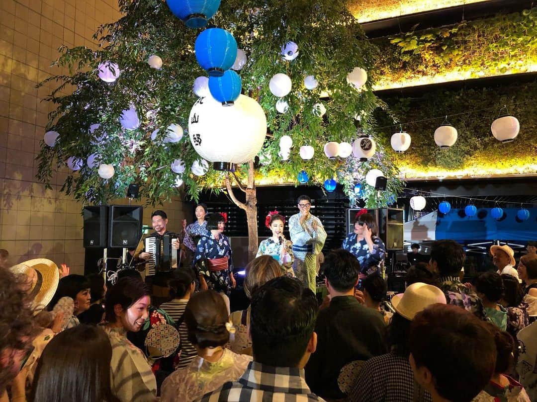 丸山敬太さんのインスタグラム写真 - (丸山敬太Instagram)「皆さま今年もおしゃれ盆踊りvol.5〜令和元年スペシャル〜にご来場頂きありがとうございました。 . これからもケイタマルヤマをご愛顧のほど宜しくお願いいたします。 . . #keitamaruyama #おしゃれ盆踊り #盆踊り #おしゃれ #夏 #event #japan #浴衣 #祭り #ケイタマルヤマ」8月4日 0時13分 - keitamaruyama_official