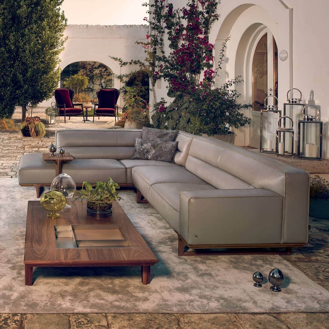 Natuzzi Officialさんのインスタグラム写真 - (Natuzzi OfficialInstagram)「A harmonious solution for the whole living area. Minimal silhouettes and luxe details characterize our Kendo collection. #Natuzzi #NatuzziItalia #comfort #elegance #design #lifestyle #style #furniture #homefurniture #madeinitaly #living #interiordesign #decor #furnituredesign #homedesign #inspiration #interior #instadesign #designlovers #italianstyle #homedecor #lovedesign #designers #designer」8月4日 0時37分 - natuzzi