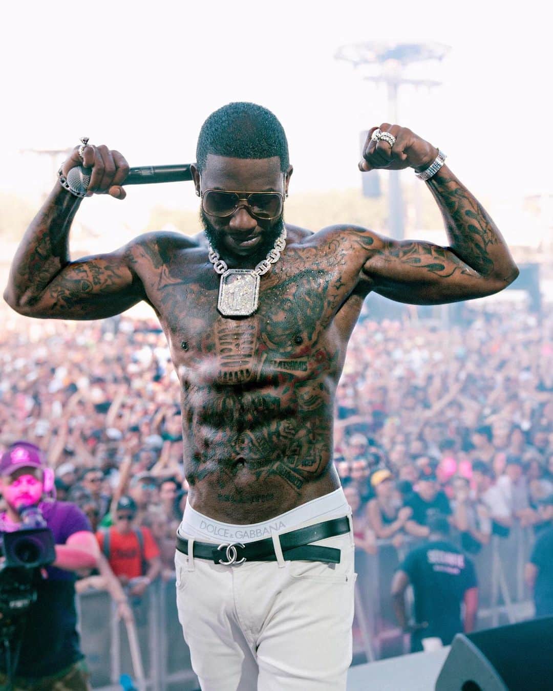 グッチ・メインのインスタグラム：「Only The Strong Survive 💪🏿 #BigWop」