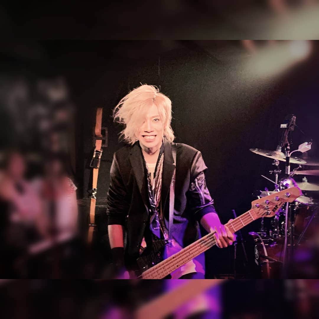 Chiyu さんのインスタグラム写真 - (Chiyu Instagram)「2019.08.03 新宿FATE  #CHIYU #NoticeofArrival #セバ #ヤス #新宿 #ツアー」8月4日 1時12分 - chiyu_bass