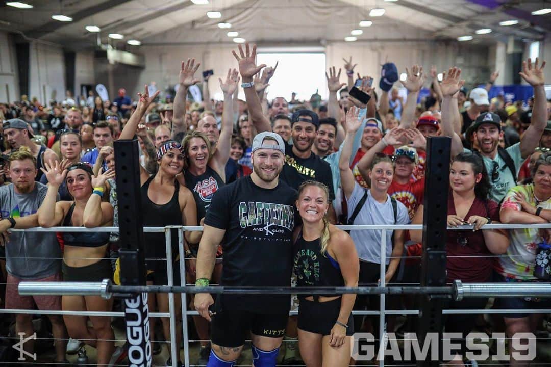 モーガン・キングのインスタグラム：「Had an absolute fun time competing with the @weskitts22 at the @shruggedcollective One Ton Challenge! Even snuck out a 1k back squat PR! Thanks to everyone that came out and supported this event!」