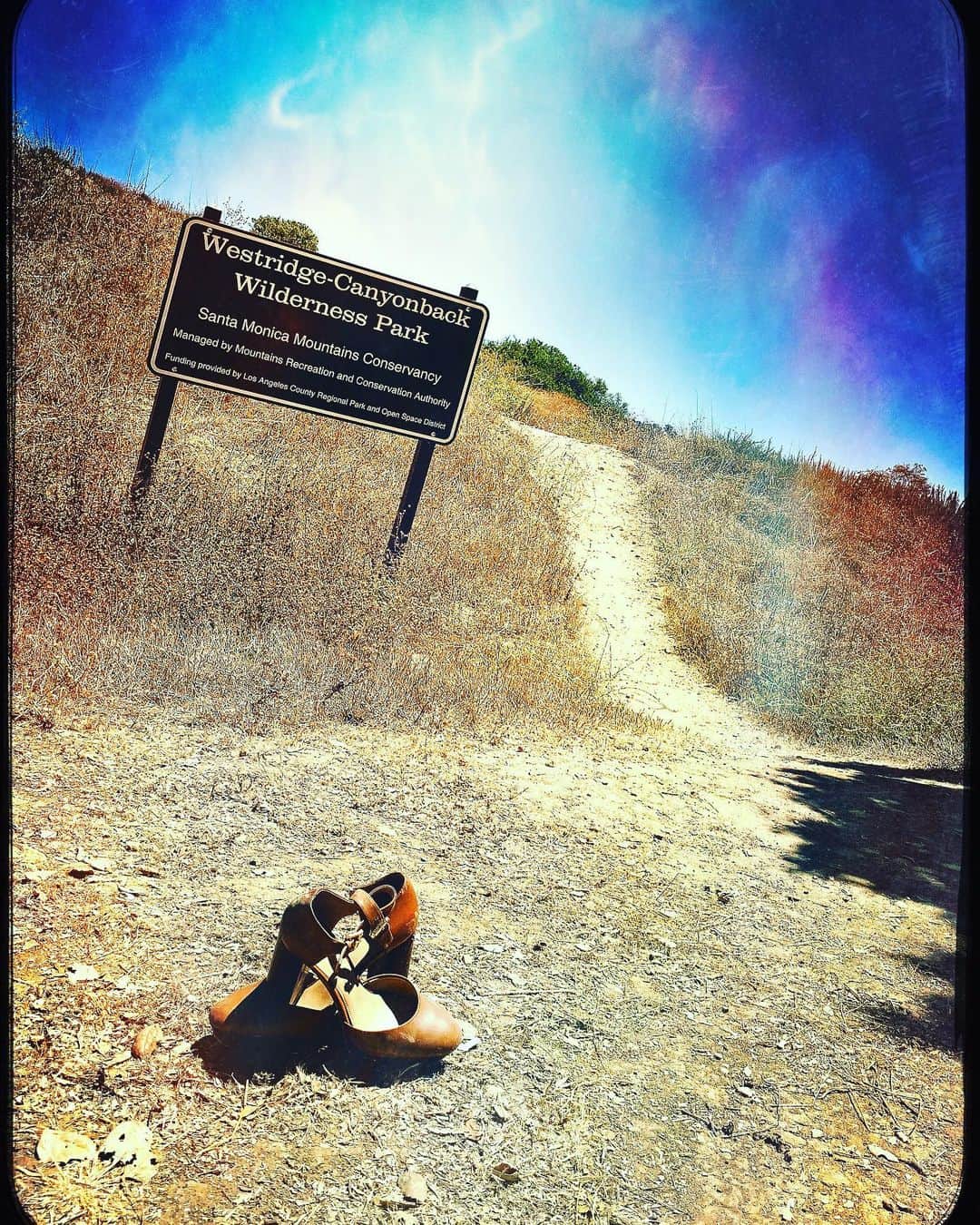 のインスタグラム：「The end of the road...or the beginning?」
