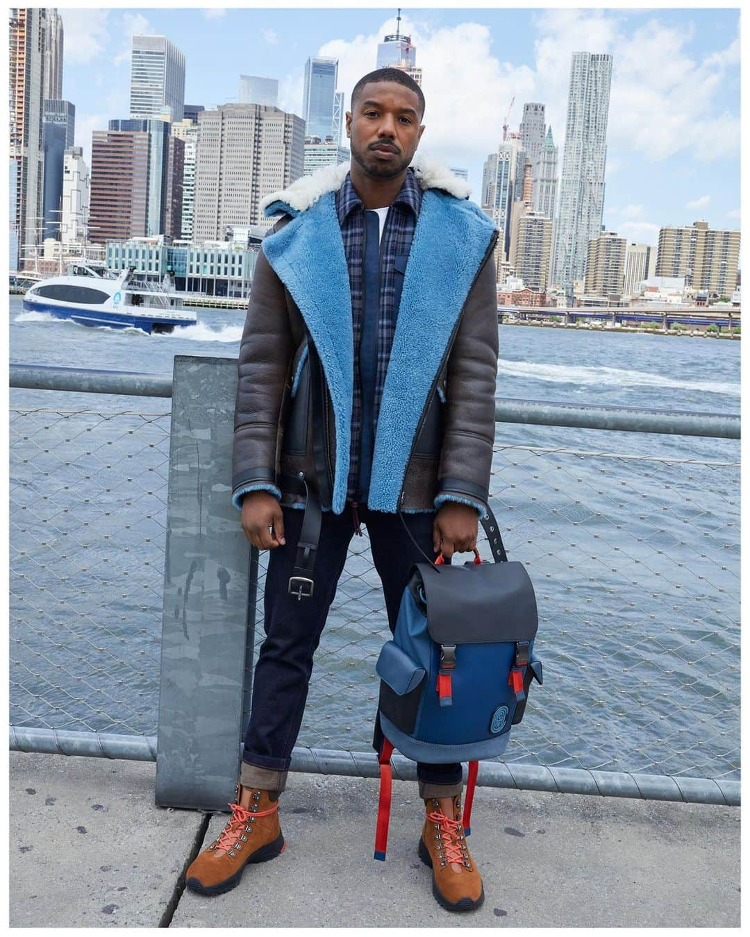 コーチさんのインスタグラム写真 - (コーチInstagram)「Viewpoint. With lower Manhattan as his backdrop, #MichaelBJordan wears the Rivington backpack and Hybrid Urban Hiker boots in our new Fall 2019 campaign. 📸 #Juergen Teller. #CoachFW19 #CoachNY」8月4日 2時30分 - coach