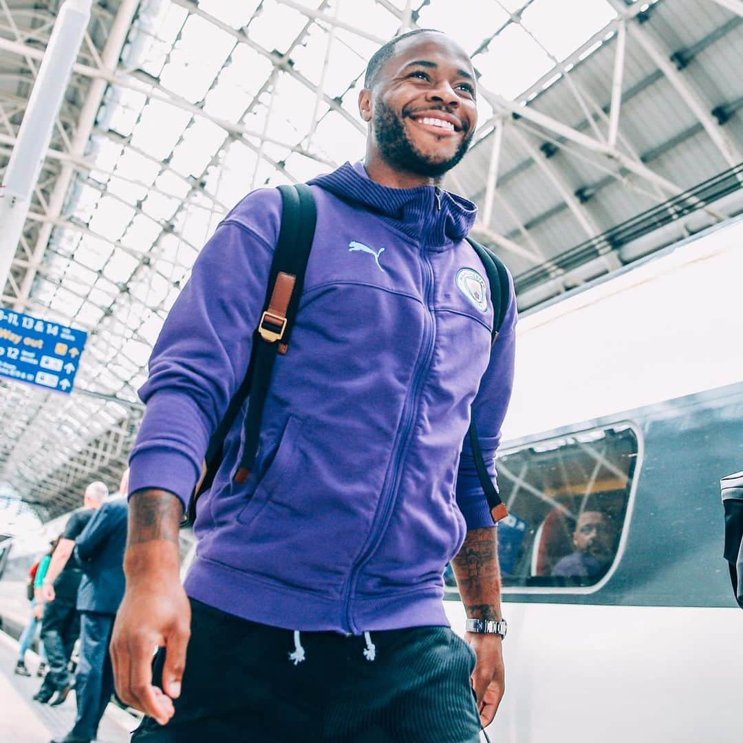 マンチェスター・シティFCさんのインスタグラム写真 - (マンチェスター・シティFCInstagram)「The one where the squad goes to Wembley...🚂🔜 #mancity」8月4日 2時31分 - mancity