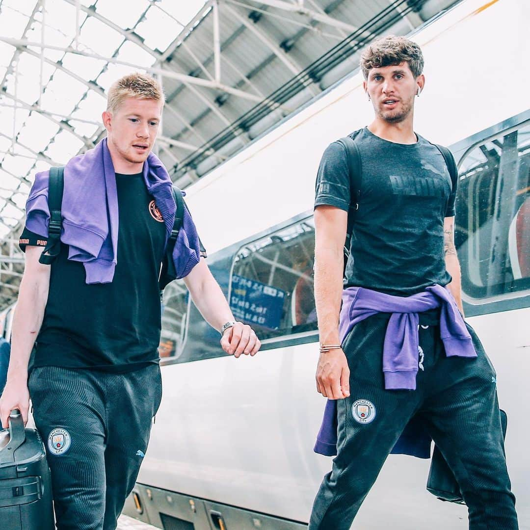 マンチェスター・シティFCさんのインスタグラム写真 - (マンチェスター・シティFCInstagram)「The one where the squad goes to Wembley...🚂🔜 #mancity」8月4日 2時31分 - mancity