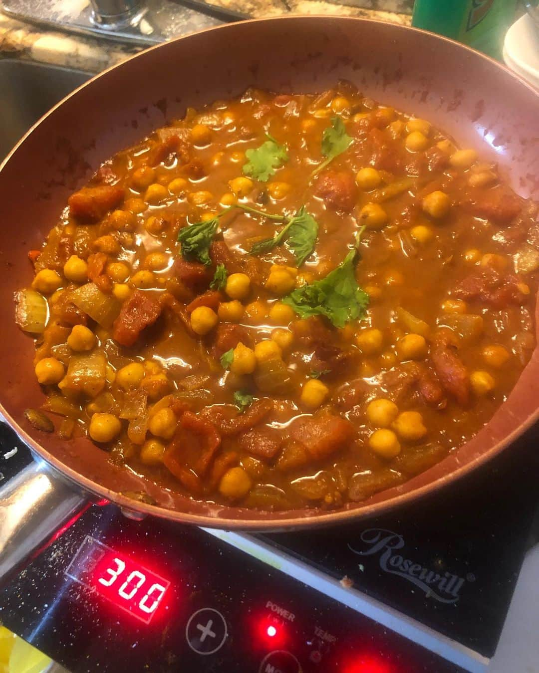 ガリガリガリクソンさんのインスタグラム写真 - (ガリガリガリクソンInstagram)「‪chana "spicy" masala!‬」8月4日 2時57分 - gg_galixon