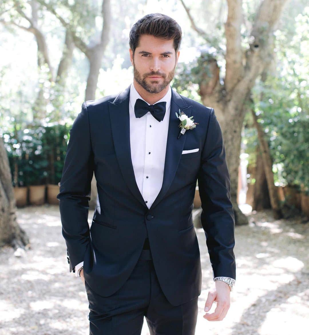 ニック・ベイトマンさんのインスタグラム写真 - (ニック・ベイトマンInstagram)「Chase definitely wore it better, 🌹」8月4日 3時30分 - nick__bateman