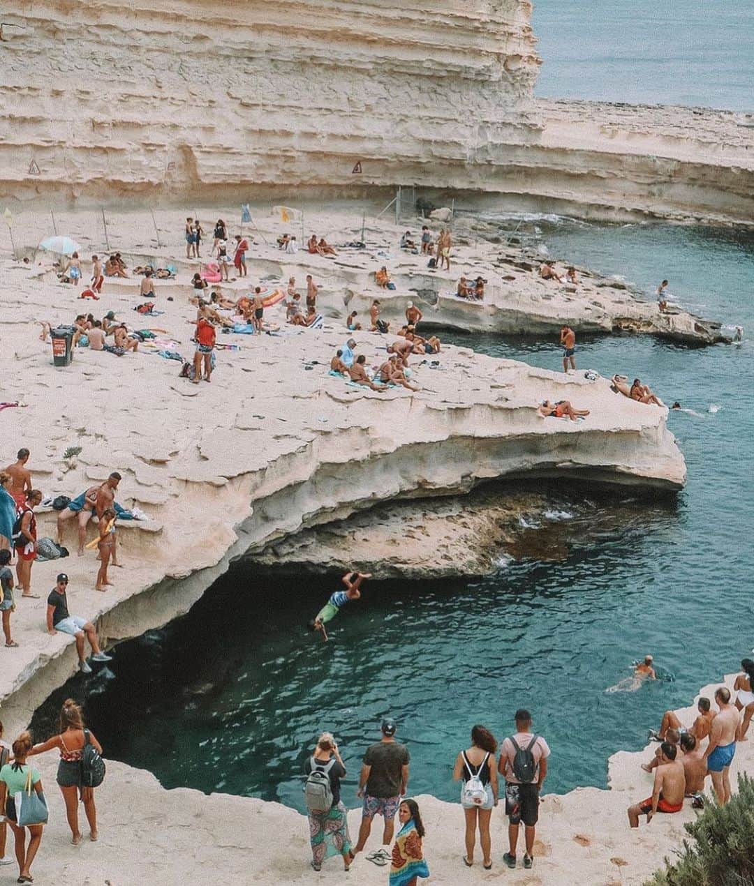 The Cool Hunterさんのインスタグラム写真 - (The Cool HunterInstagram)「St Peter’s pool in Malta.」8月4日 3時40分 - thecoolhunter_