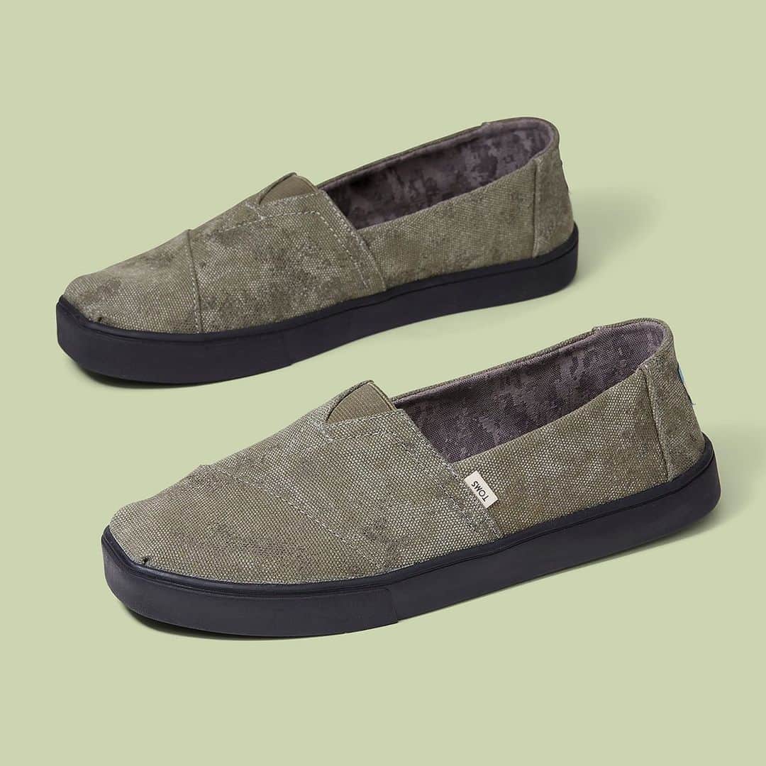トムズシューズのインスタグラム：「New kid on the block. Have you peeked our fall line-up yet? Now on TOMS.com.」