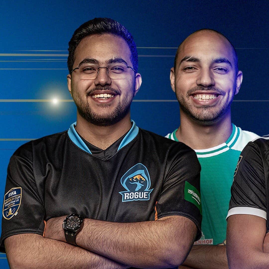 FIFAワールドカップさんのインスタグラム写真 - (FIFAワールドカップInstagram)「Who will win the trophy? We have our 🏆🎮 #FIFAeWorldCup final four! 🇸🇦 @msdossary7 🇩🇪 @moauba 🇫🇷 @the_rafsou 🇦🇷 @nicolas99fc」8月4日 4時28分 - fifaworldcup