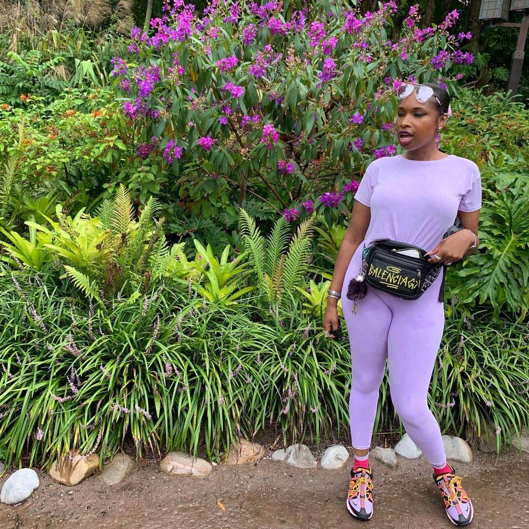 ジェニファー・ハドソンのインスタグラム：「What I was saying was ..... I think it pisses God off if you walk by the color purple in a field somewhere and not even notice it.」