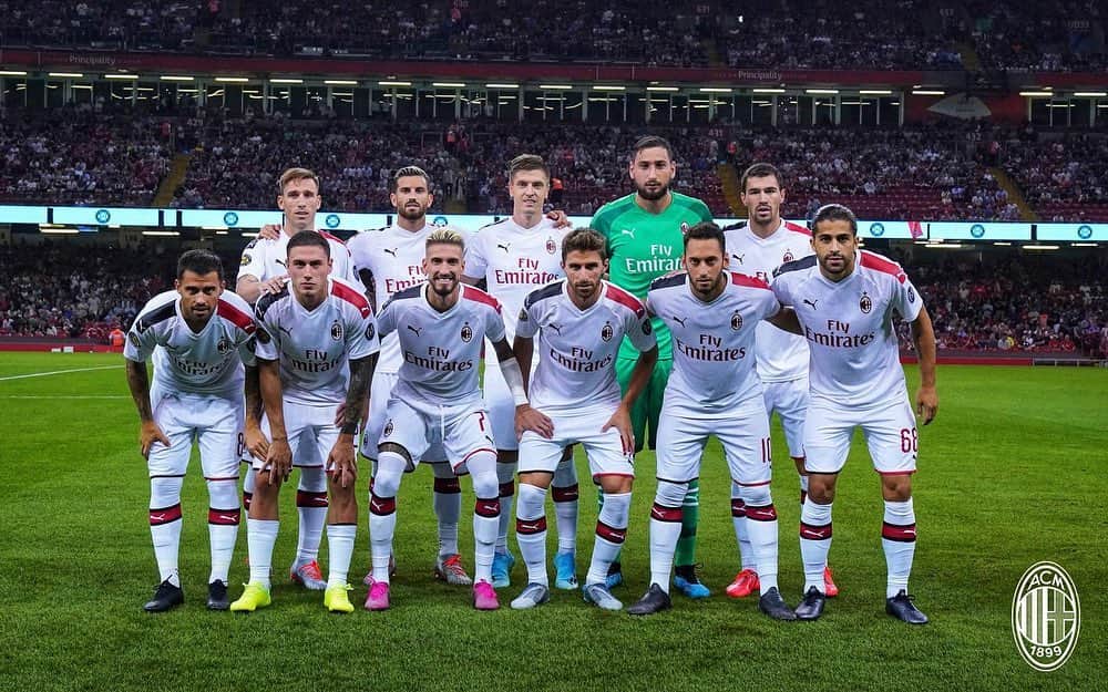 アレッシオ・ロマニョーリのインスタグラム：「Another important test today 🔴⚫️🏴󠁧󠁢󠁷󠁬󠁳󠁿 @acmilan #MUFCMilan #ICC2019 @intchampionscup」