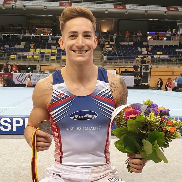 マゼル・ニューエンのインスタグラム：「Not everything went perfectly, but I'm still happy about my 2nd place in the AA final. Congrats to my bro @andy_toba for winning the AA final! Tomorrow, the  apparatus finals start at 11:30. 🤸🏽‍♂️🔥 Keep your fingers crossed for me!👍🏼 #finalsberlin #gymnastics #germanchampionship #berlin #stuttgart2019 #themarcelnguyen」