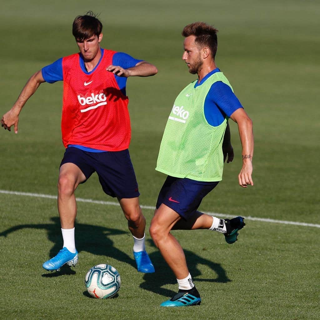 イヴァン・ラキティッチさんのインスタグラム写真 - (イヴァン・ラキティッチInstagram)「Ready for the #Gamper💪🏆 @fcbarcelona」8月4日 5時14分 - ivanrakitic