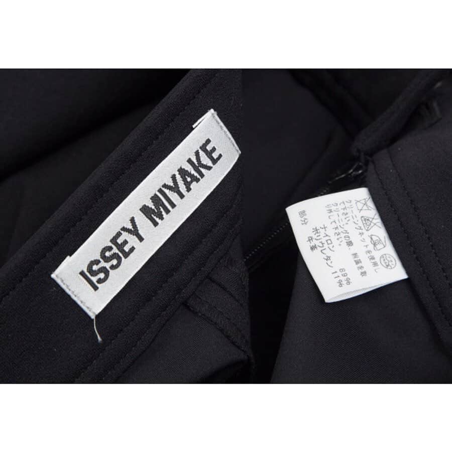 playfulさんのインスタグラム写真 - (playfulInstagram)「【🌸新着商品👖】 【イッセイミヤケISSEY MIYAKE レザーレースアップナイロンポリストレッチデザインパンツ 黒3(¥11,664)】 https://www.playful-dc.com/mobile/products/details76420.html  online shop！↓ https://www.playful-dc.com/mobile/  #古着コーデ #PLAYFUL #買取り #古着買取 #通販サイト #お洒落さんと繋がりたい #japanese #outfitlove  #photoshop #followme #イッセイミヤケ#変形#isseymiyake  #モード#古着通販#古着屋さん#パンツ#レースアップ#style#リボン結び  #instapic#instafollow#instagood#instafashion」8月4日 15時25分 - playful_dc