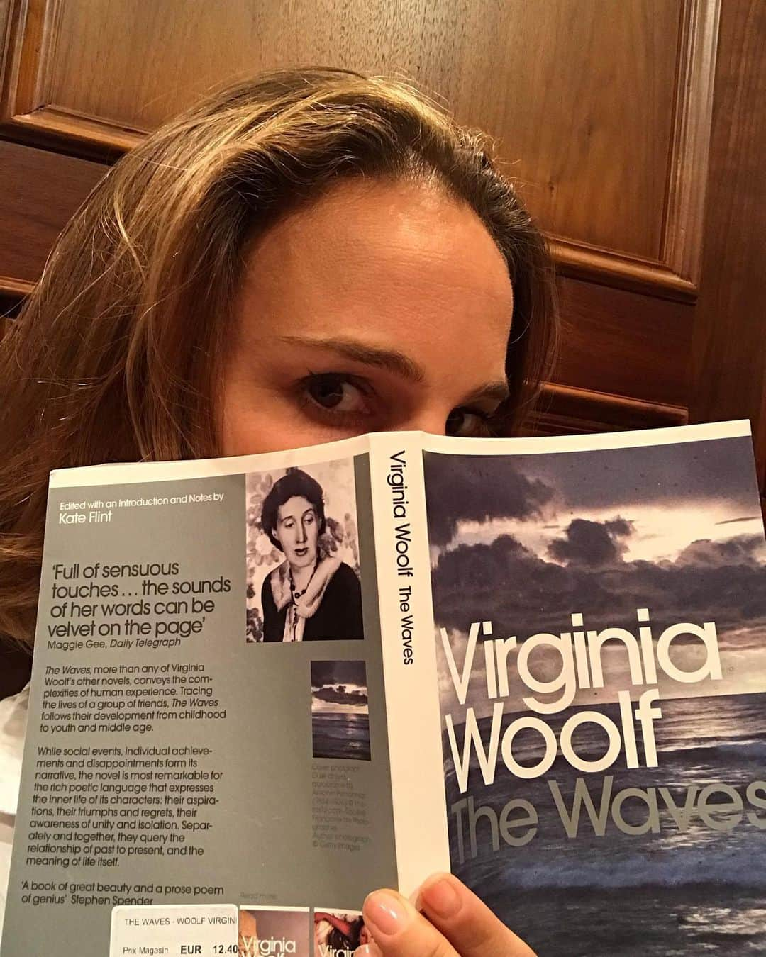 ナタリー・ポートマンさんのインスタグラム写真 - (ナタリー・ポートマンInstagram)「#TheWaves by  #virginiawoolf」8月4日 16時00分 - natalieportman