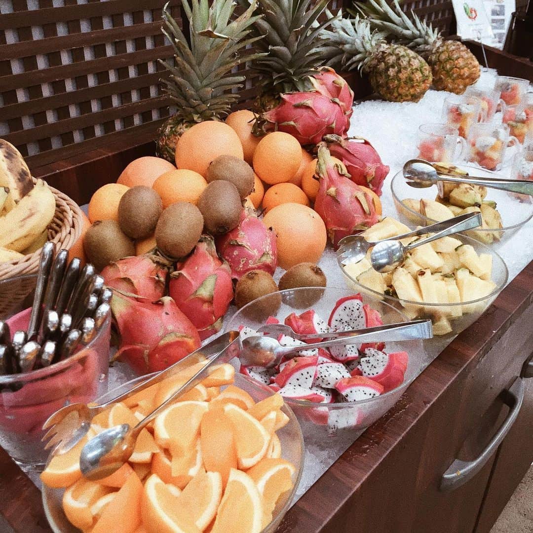 asami0510のインスタグラム：「🥶💦🍊🥝🍍🍒」