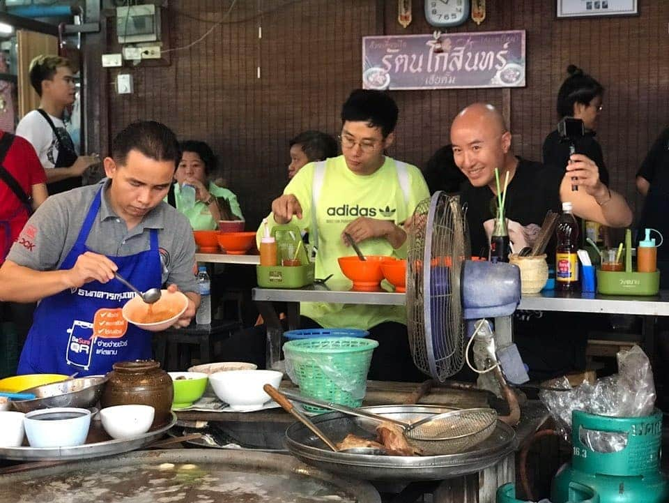 ホン・ソクチョンさんのインスタグラム写真 - (ホン・ソクチョンInstagram)「#bkk #jjmarket #짜뚜짝시장 에서 내가 젤 좋아하는 #보트누들 국수집 짱짱 맛나다」8月4日 16時28分 - tonyhong1004